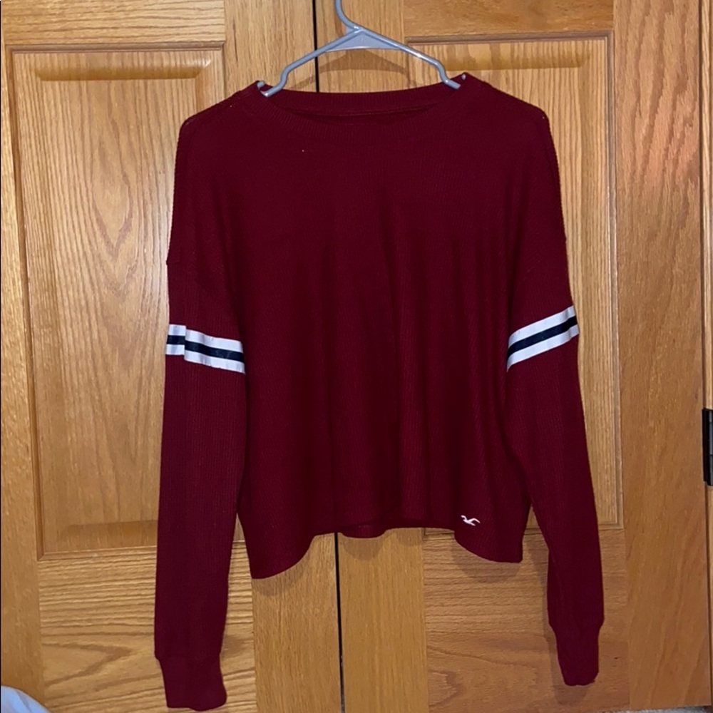 HOLLISTER LONG SLEEVE CROPPED TEE STRIPES ON SIDE